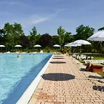 Centro Vacanze - Garden River Altidona
