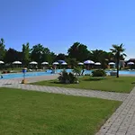 Centro Vacanze - Garden River Holiday park