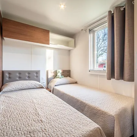 Centro Vacanze - Garden River منتزه العطل