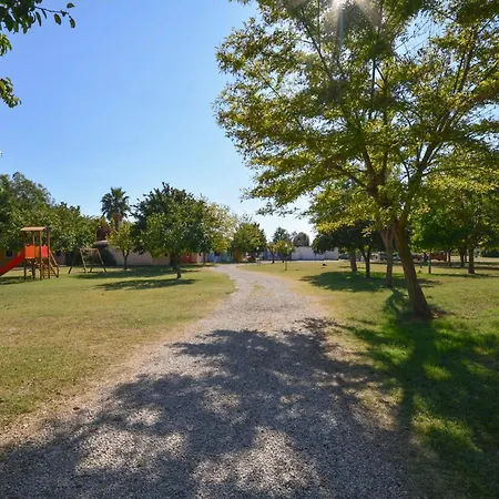 Centro Vacanze - Garden River Semesterpark