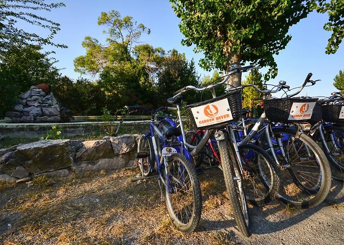 Parco vacanze Centro Vacanze - Garden River Altidona