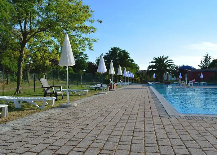 Centro Vacanze - Garden River * Altidona